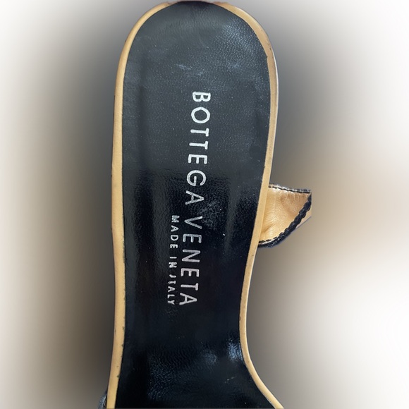 Sandals - Picture 10 of 10